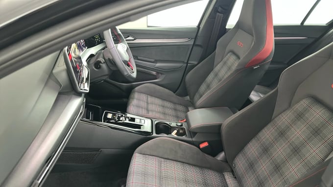 2025 Volkswagen Golf
