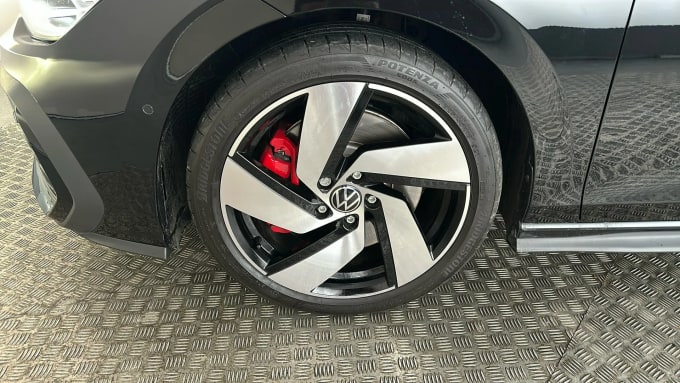 2025 Volkswagen Golf