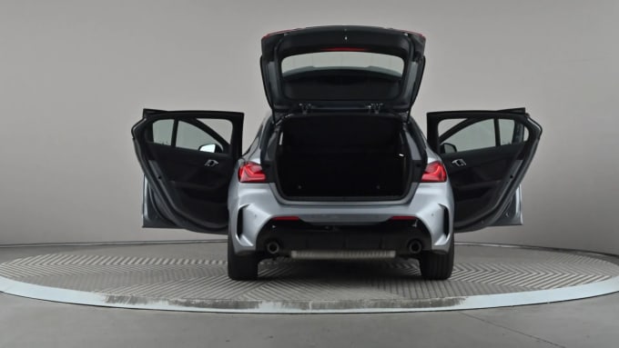 2022 BMW 1 Series