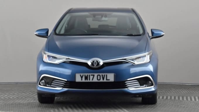 2017 Toyota Auris