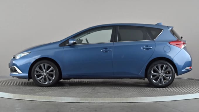 2017 Toyota Auris
