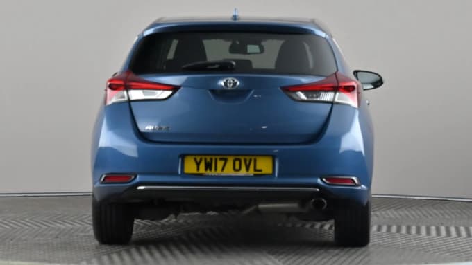 2017 Toyota Auris