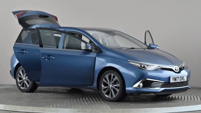 2017 Toyota Auris