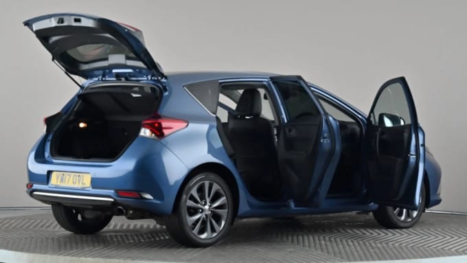 2017 Toyota Auris