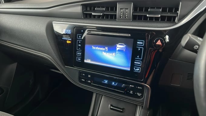 2017 Toyota Auris