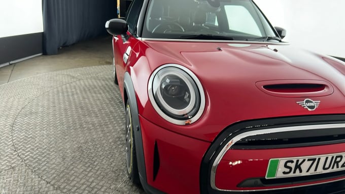 2021 Mini Hatch