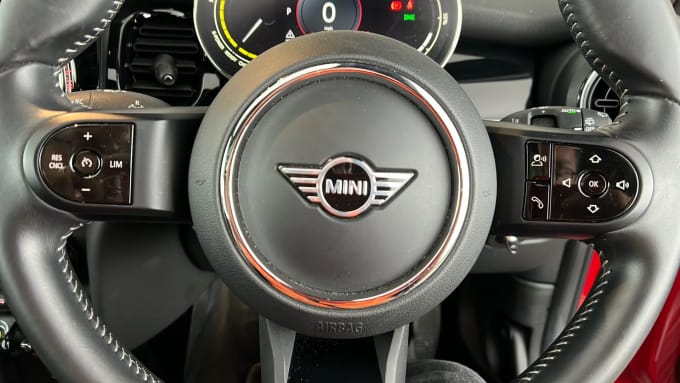 2021 Mini Hatch