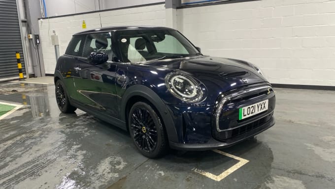 2021 Mini Hatch