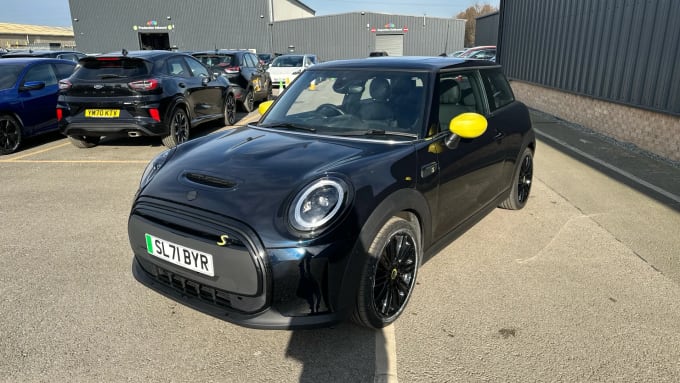 2021 Mini Hatch