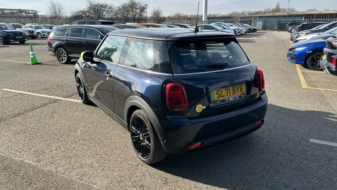 2021 Mini Hatch