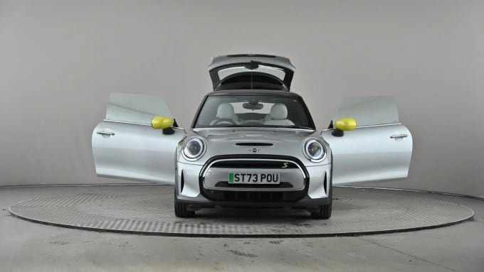 2023 Mini Hatch