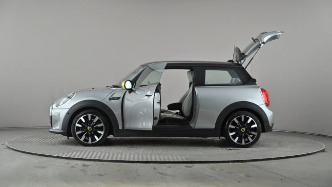 2023 Mini Hatch