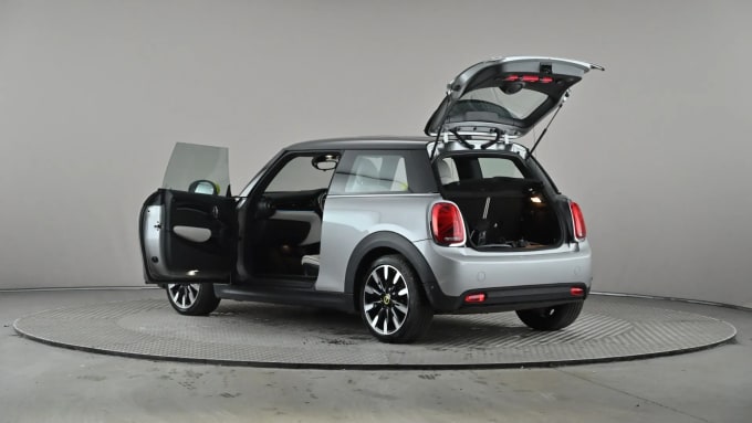 2023 Mini Hatch