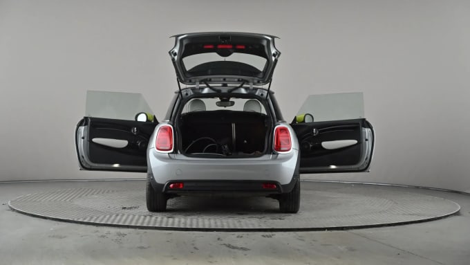 2023 Mini Hatch