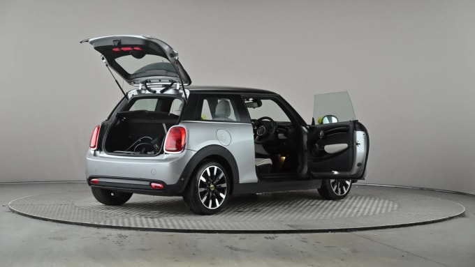 2023 Mini Hatch