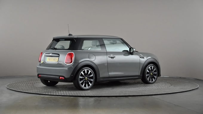 2022 Mini Hatch