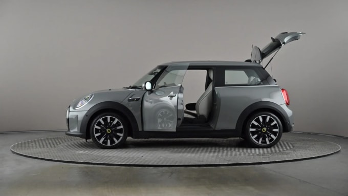 2022 Mini Hatch