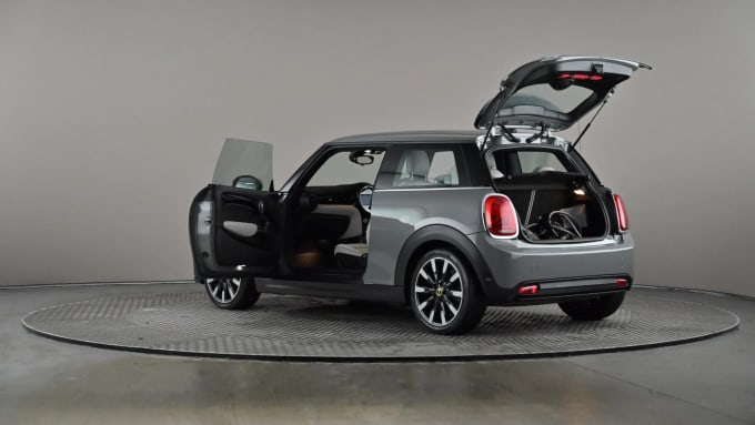 2022 Mini Hatch