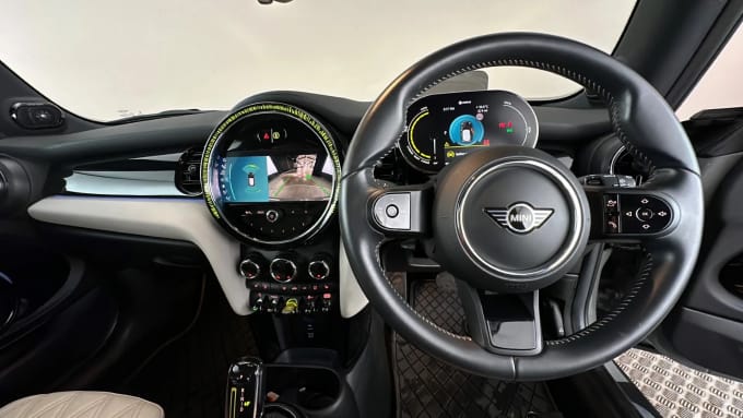 2022 Mini Hatch