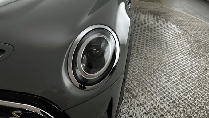 2022 Mini Hatch