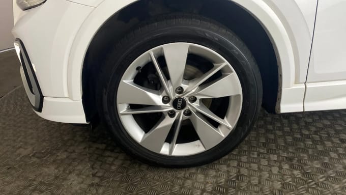 2021 Audi Q2