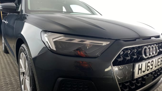 2019 Audi A1
