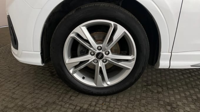 2021 Audi Q3