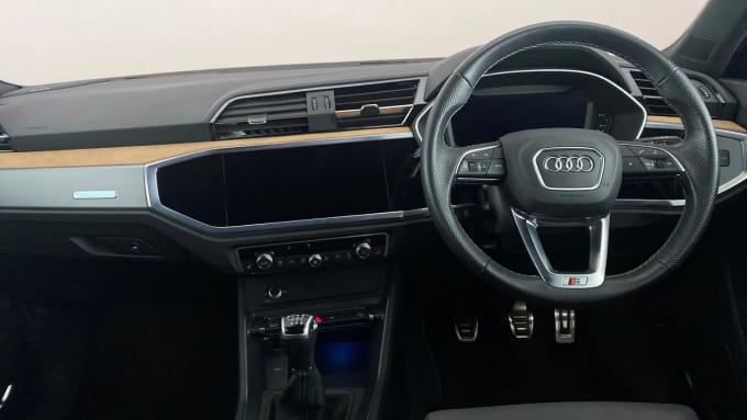 2021 Audi Q3