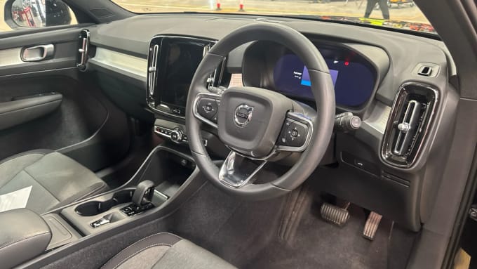 2023 Volvo Xc40