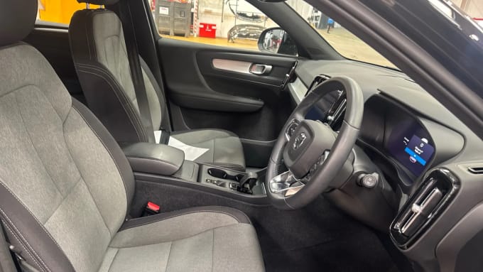 2023 Volvo Xc40