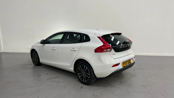 2017 Volvo V40