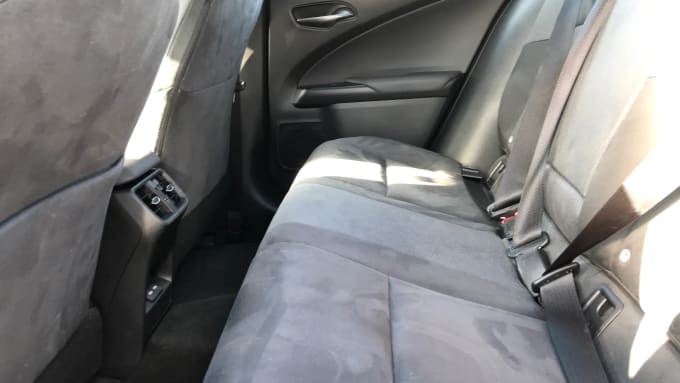 2022 Lexus Ux