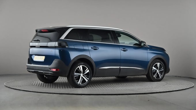 2021 Peugeot 5008