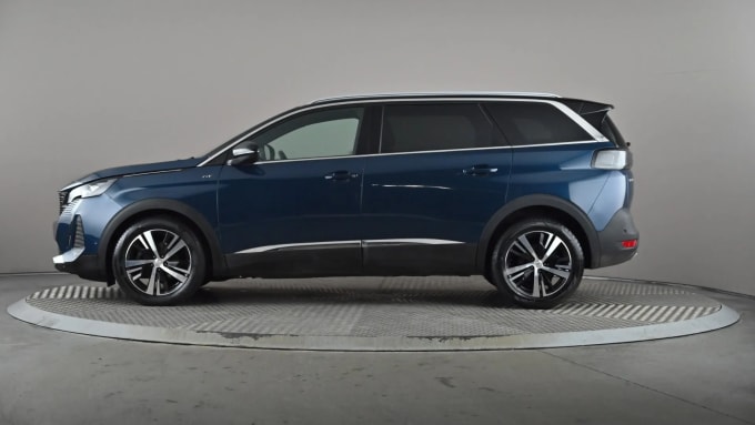 2022 Peugeot 5008