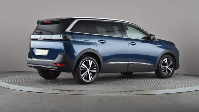 2022 Peugeot 5008