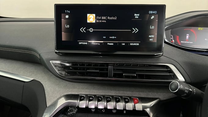 2022 Peugeot 5008
