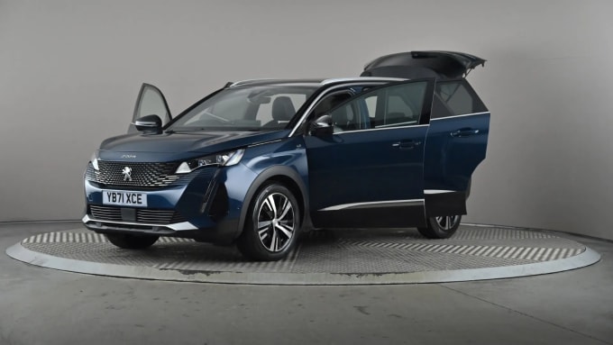 2022 Peugeot 5008