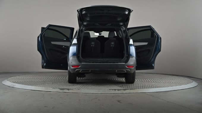 2022 Peugeot 5008