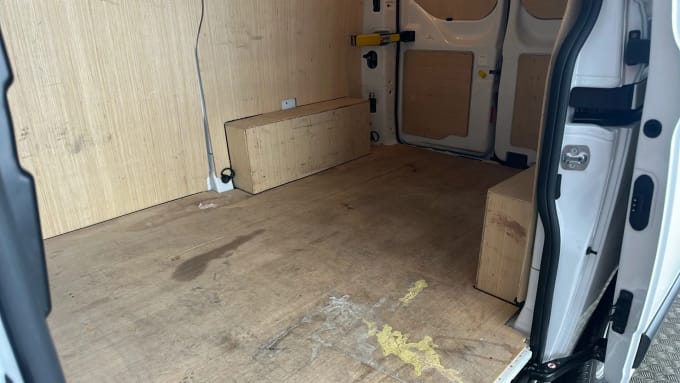2023 Ford Transit Custom