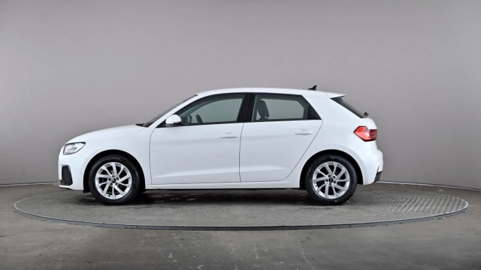 2022 Audi A1