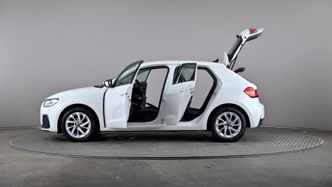 2022 Audi A1