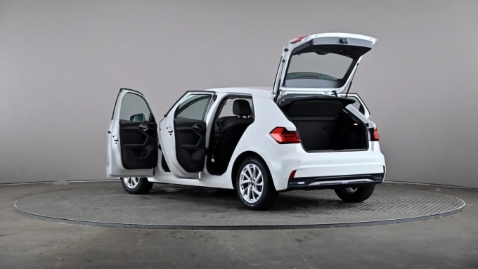 2022 Audi A1