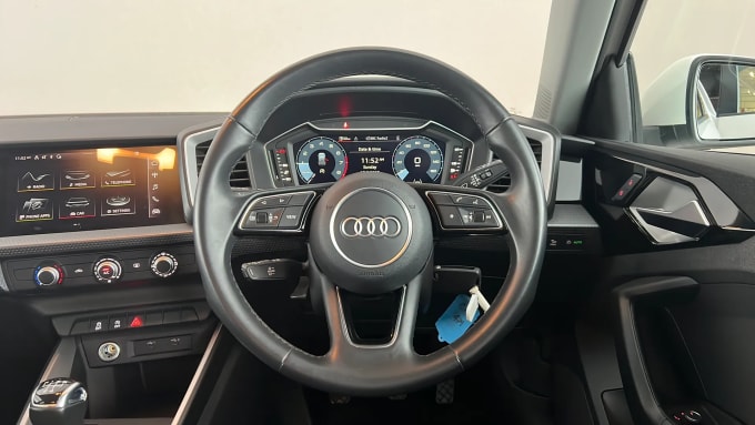 2022 Audi A1
