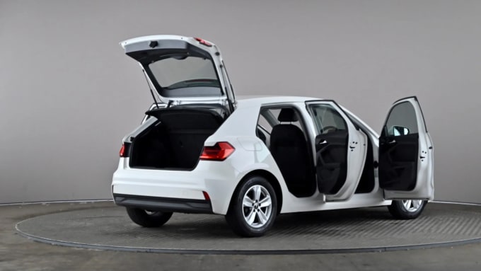 2021 Audi A1