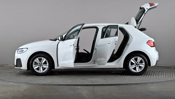 2021 Audi A1