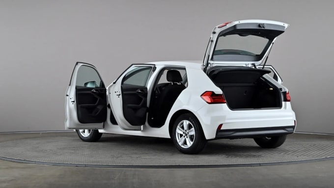 2022 Audi A1