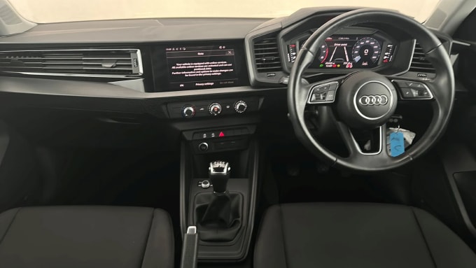 2022 Audi A1