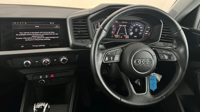 2022 Audi A1