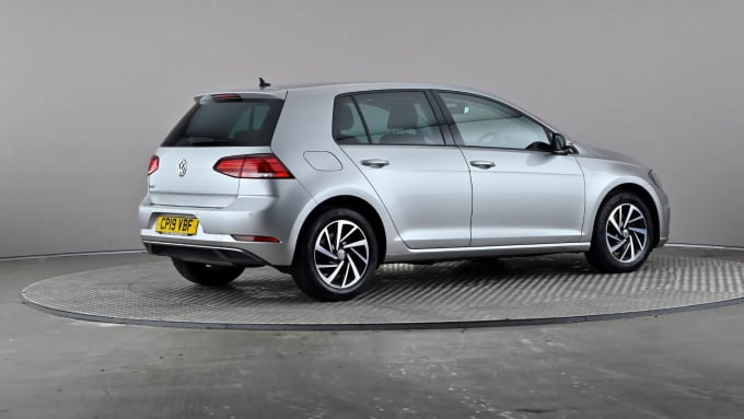 2019 Volkswagen Golf