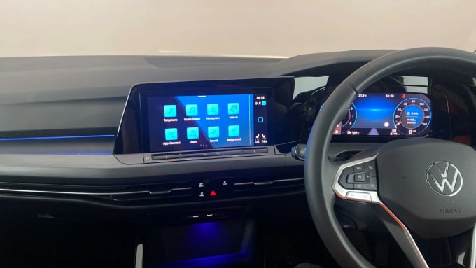 2024 Volkswagen Golf